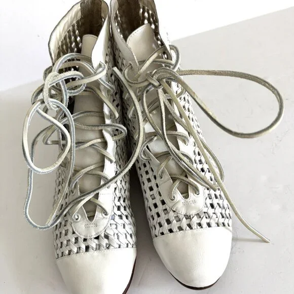 Women's Cat's Paw Boots White leather mesh high top sneakers size 8B for a narro - Picture 2 of 9